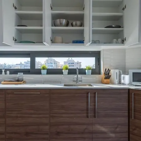 Thalassa 2-bedroom In דירה